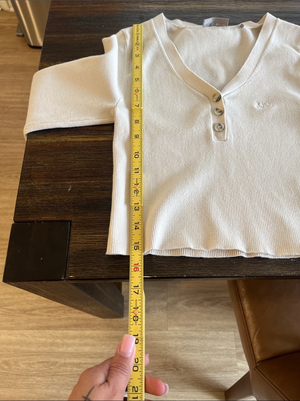 Kith Cream Ribbed Henley Crop Long Sleeve Top - Picture 7 of 7